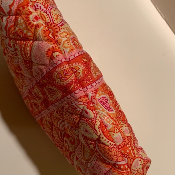 VERA BRADLEY  SHERBET SHOULDER BAG. - Picture 6 of 6